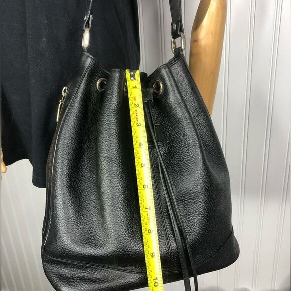 BURBERRYS Large Black Leather Bucket Drawstring Bag Nova Check Lining Authentic - Picture 9 of 17